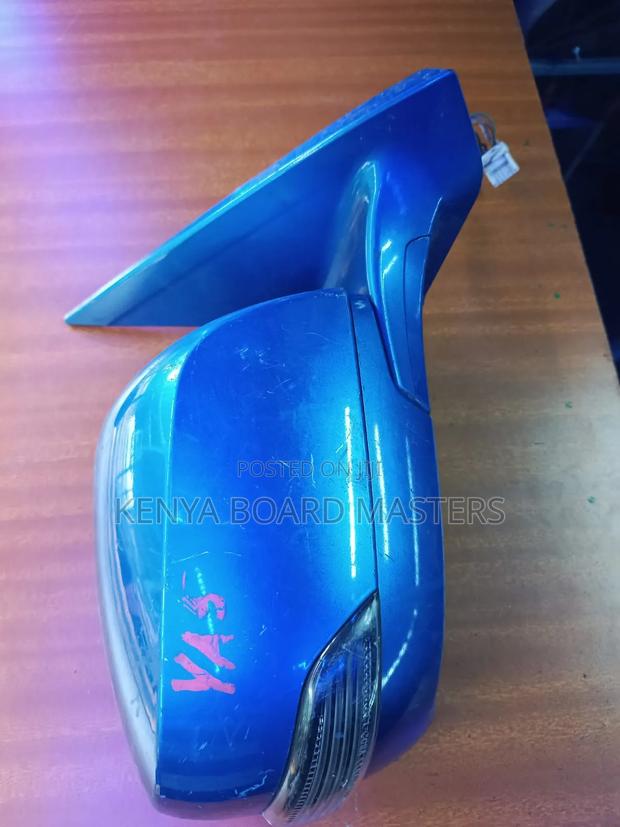 Subaru Exiga Side Mirrors - main view