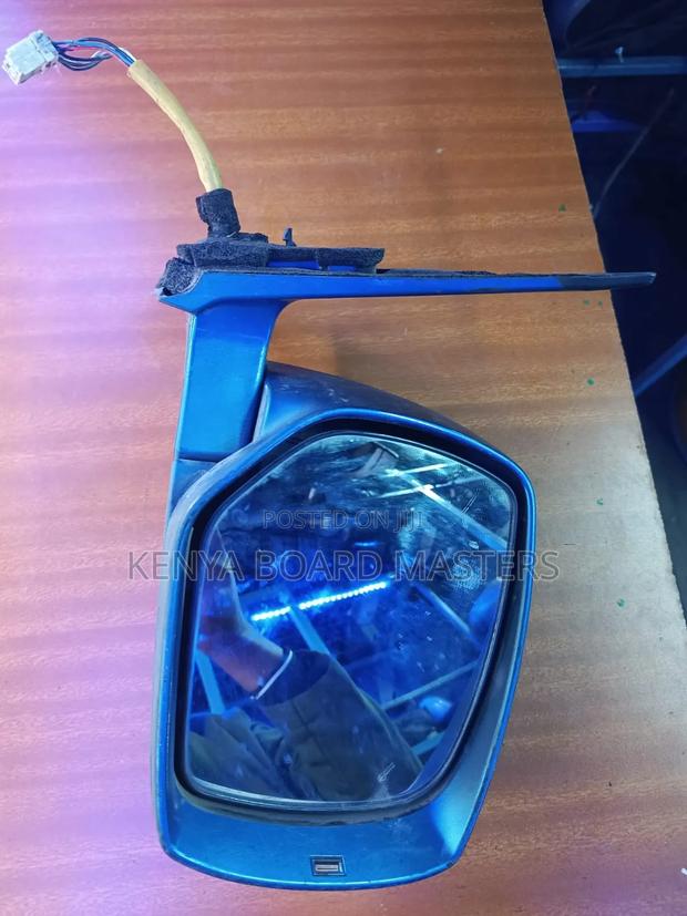 Subaru Exiga Side Mirrors - thumbnail 2