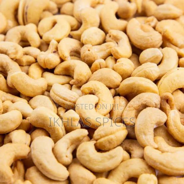 Cashew Nuts - thumbnail 3