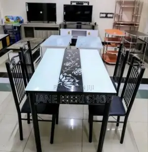 4 Seater Dinning Table