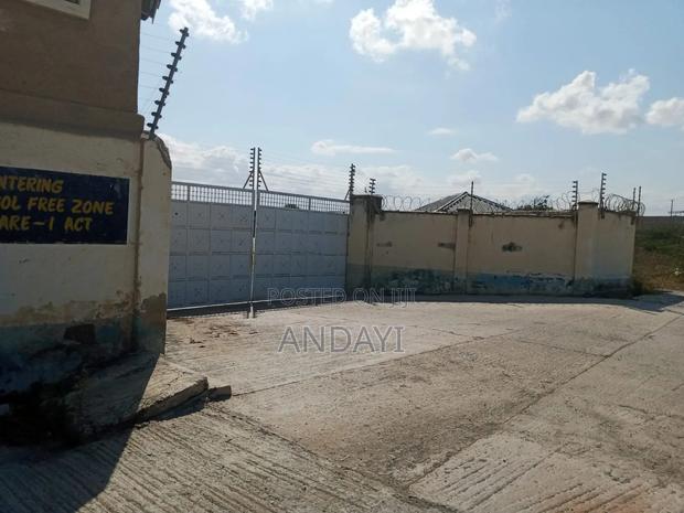Yard for Sale in Mariakani, 27 Acres. - thumbnail 4