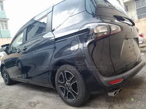 Toyota Sienta 2019 Black