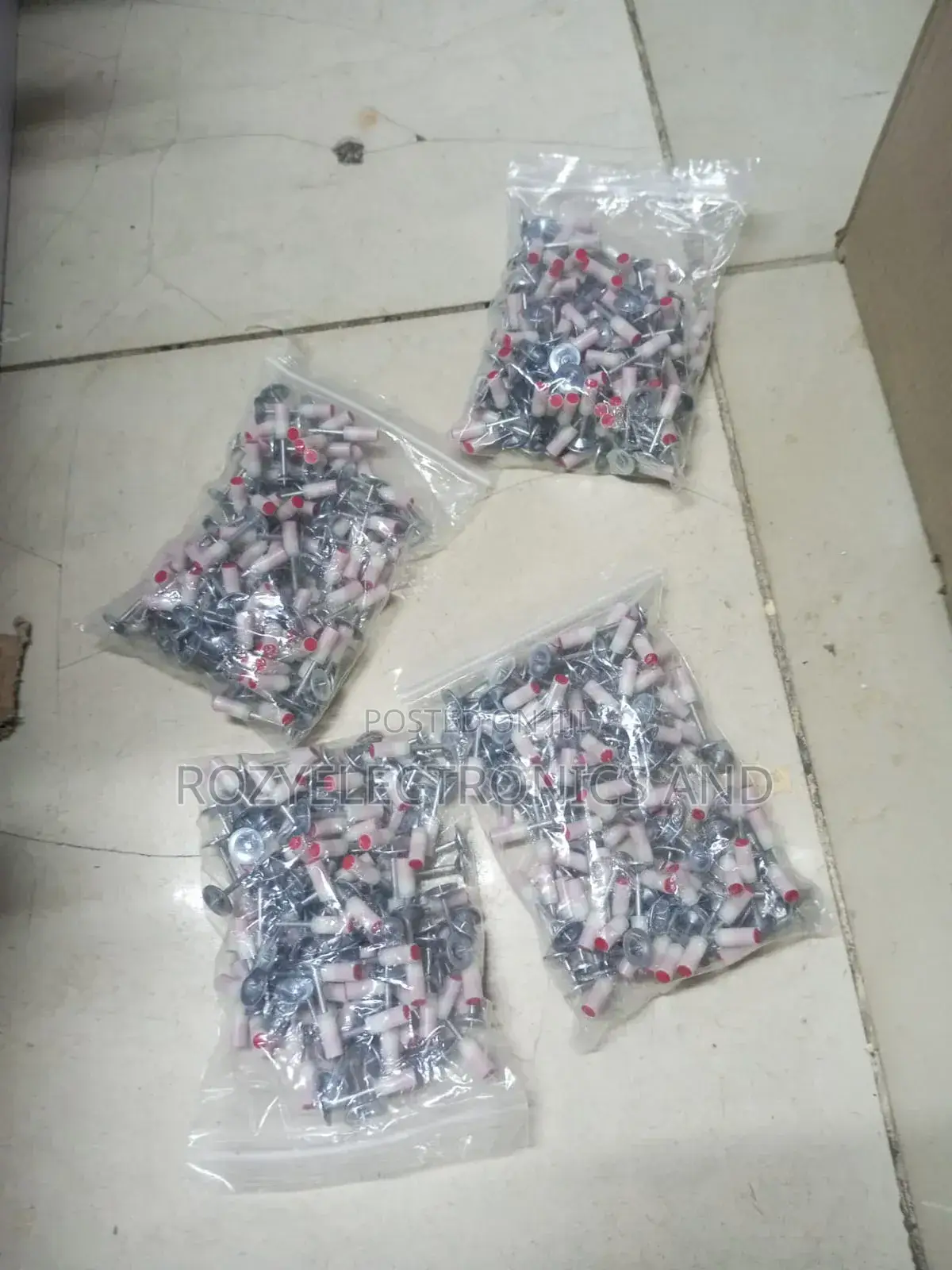 100piece Per Packet Rivet Gun Nail