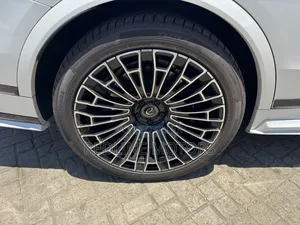 BMW X7 xDrive50i 2019 Off white