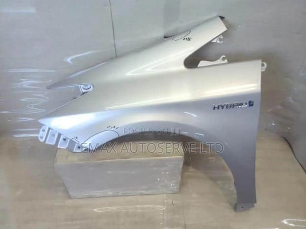 Fender Toyota Prius 2010