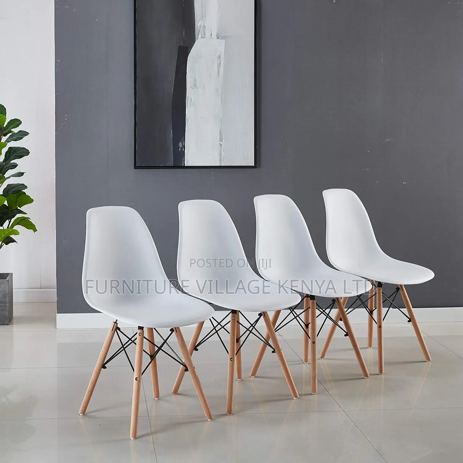 Mid-Century Dining Table for 4-6 With MDF Table Top
