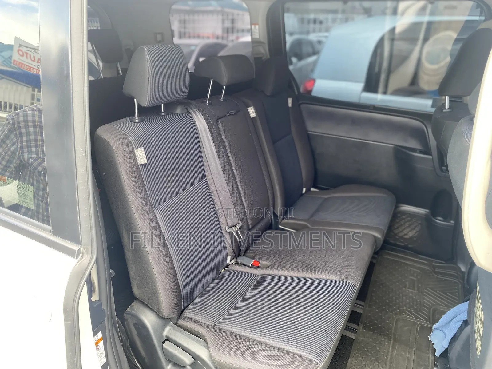Toyota Voxy 2016 White