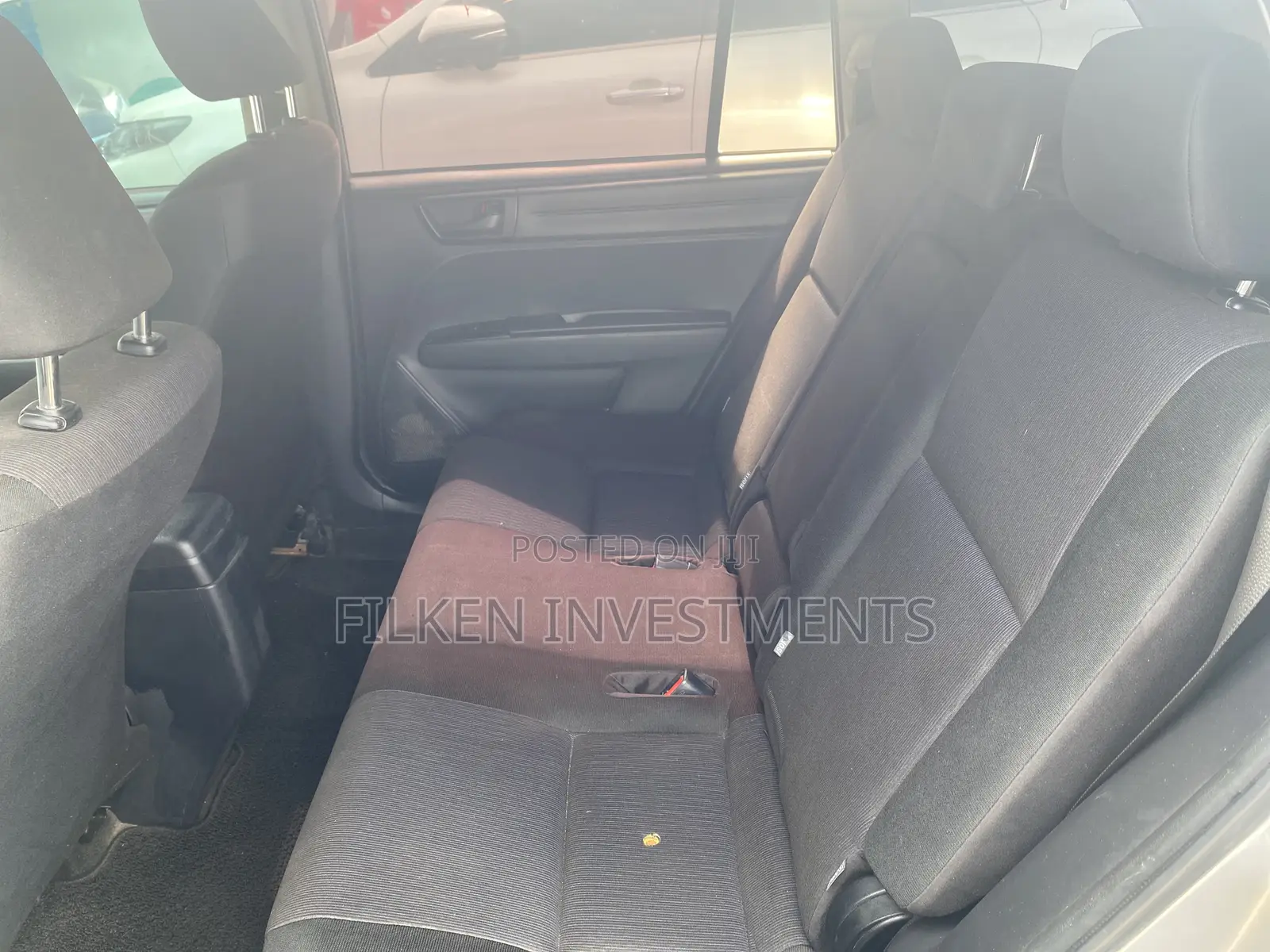 Toyota Corolla Fielder 1.5 Hybrid FWD 2016 Silver
