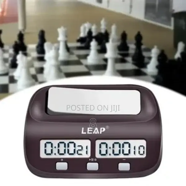 Compact Digital Chess Timer for Serious Players