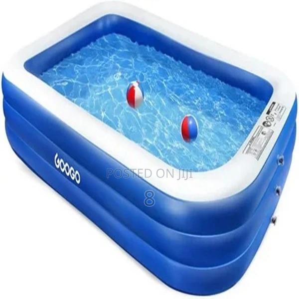 Durable Family-Sized Inflatable Swimming Pool