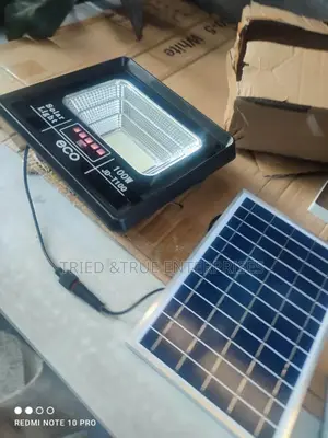 Waterproof Outdoor 100W Solar Floodlight 6tf