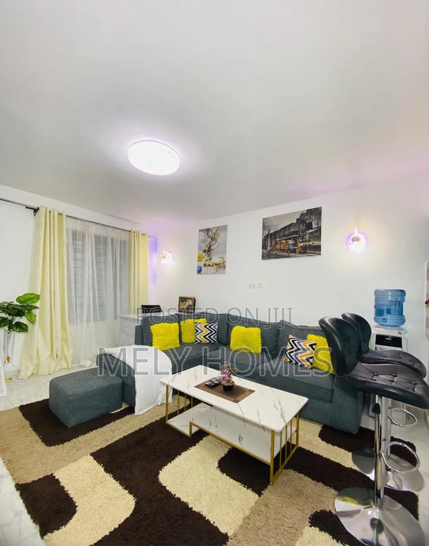 2br Eastern Bypass Membly Airbnb - thumbnail 4