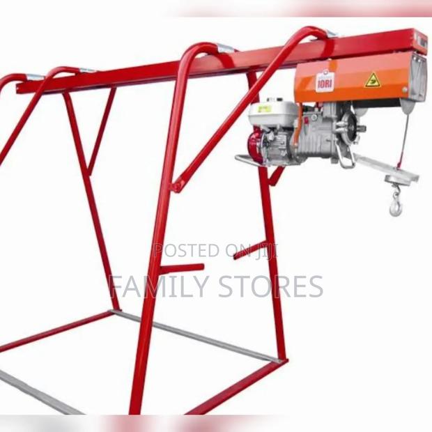 1 Tonne Concrete Hoist. Honda Gx270 Engine