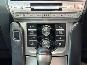 Toyota Land Cruiser Prado 3.0 190hp 2018 Silver