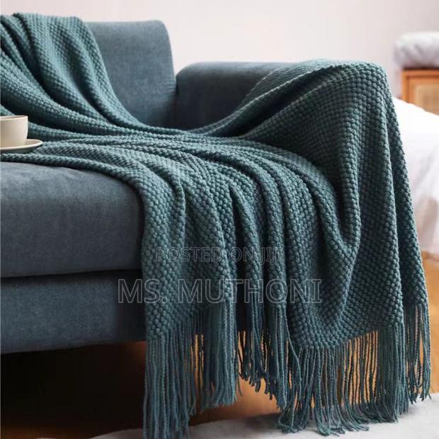 Super Soft Knitted Throw Blanket With Tassels - main view