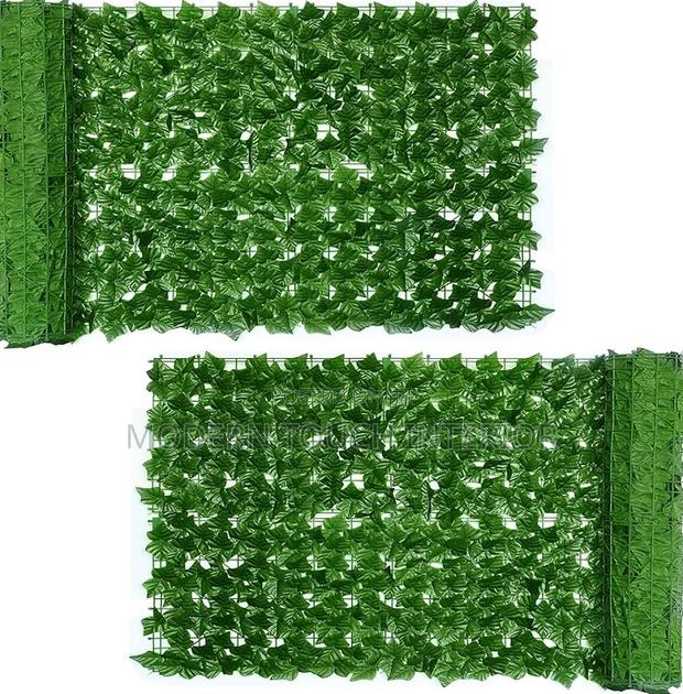 Thick Privacy Screen for Balcony Spaces