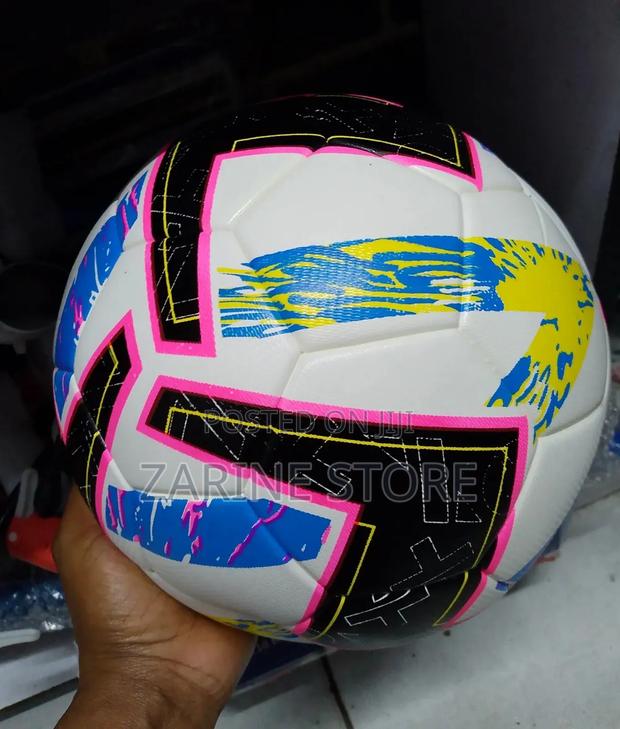 Puma Official Ball Size 5 for Football Match