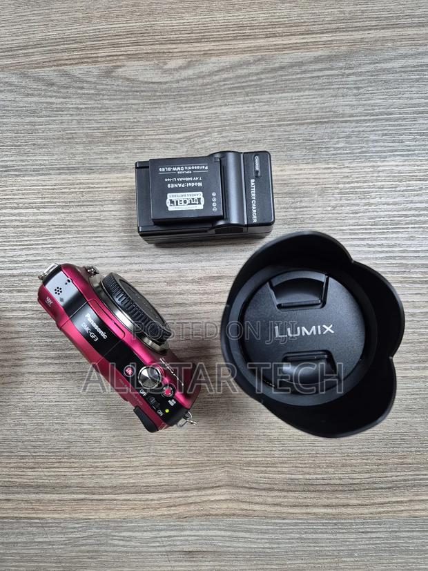 Panasonic Lumix DMC-GF3 Digital Camera With 14-45mm Lens Kit - thumbnail 5