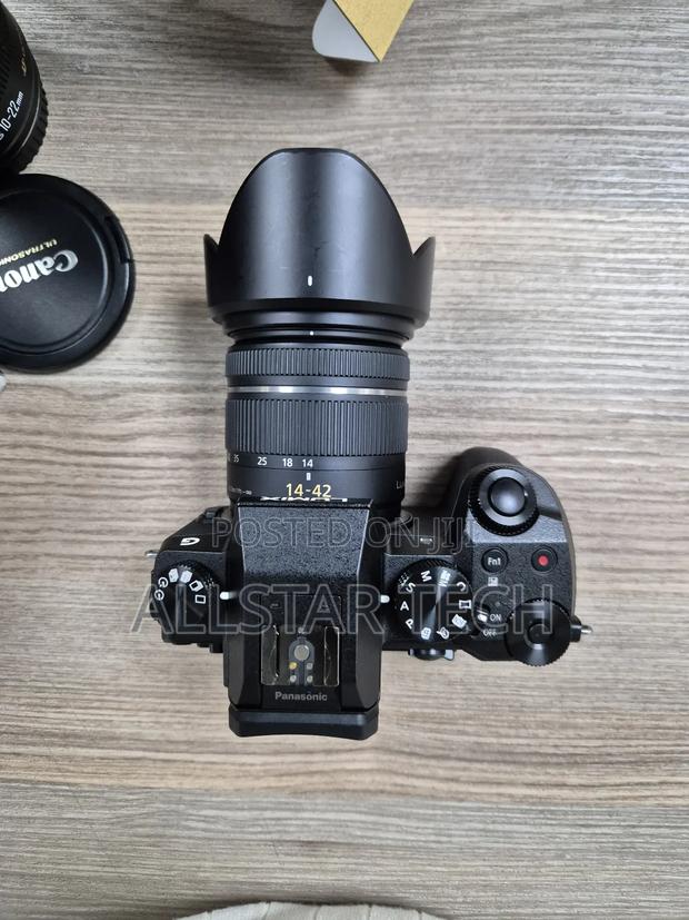 Panasonic Lumix G7 Mirrorless Camera With 14-42mm Lens