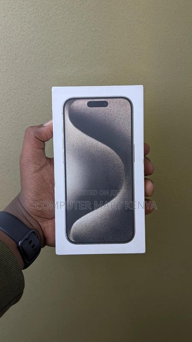 New Apple iPhone 15 Pro 128 GB