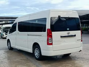 Toyota Grand HiAce 2019 White