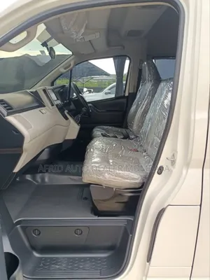 Toyota Grand HiAce 2019 White