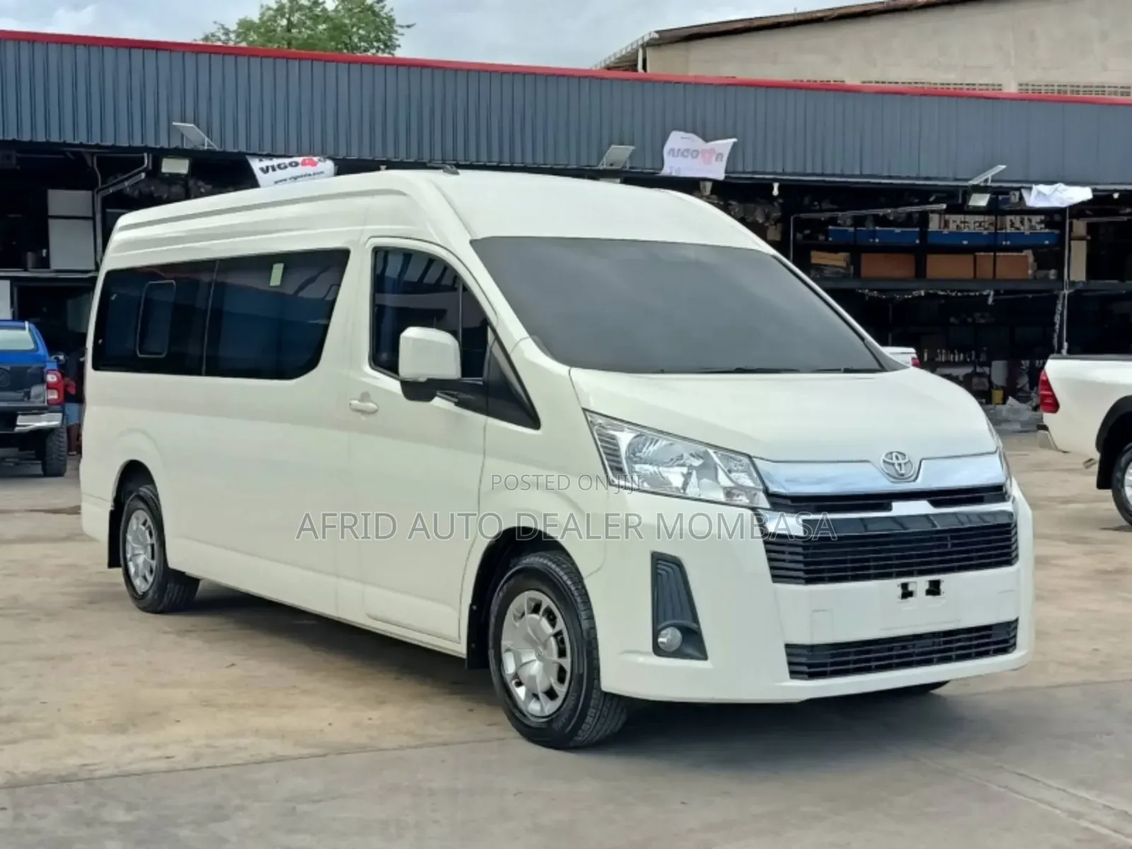 Toyota Grand HiAce 2019 White