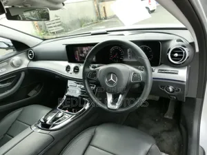 Mercedes-Benz E200 2018 Silver