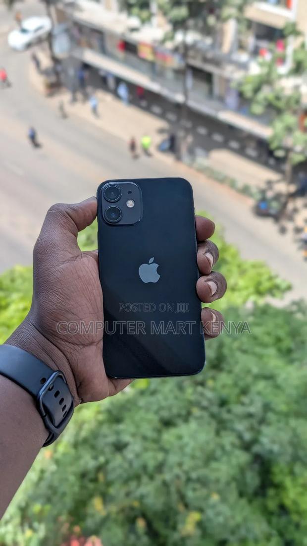 Apple iPhone 12 mini 64 GB - main view