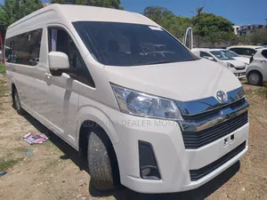 Toyota Grand HiAce 2019 White