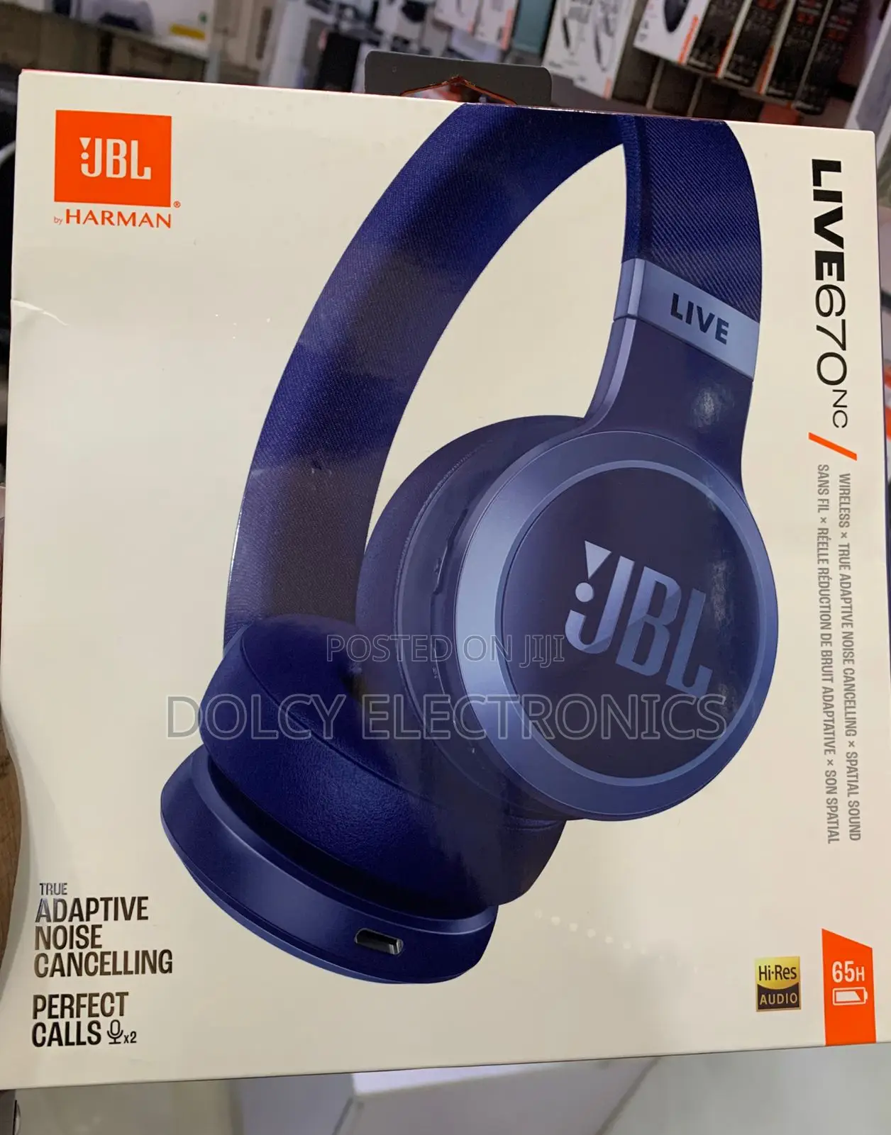 JBL Live 670NC Noise-Cancelling on-Ear Wireless Headphones