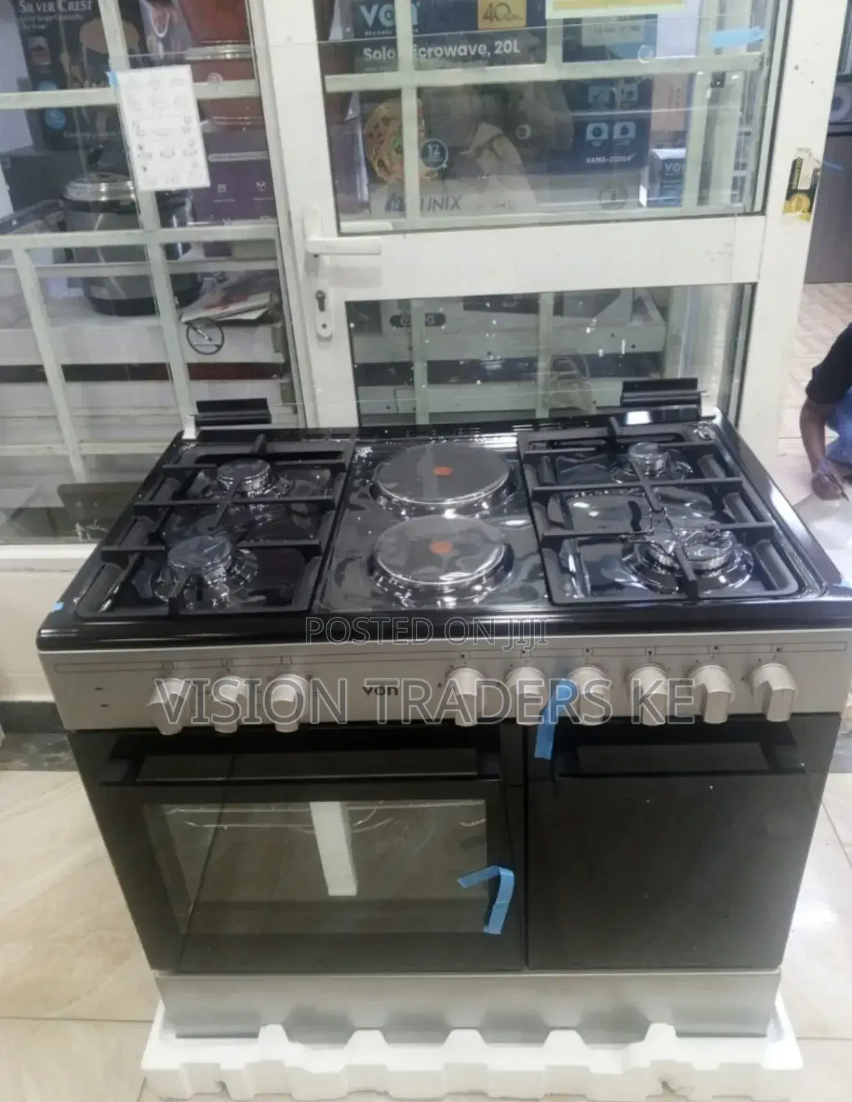 Von Cooker 4G +2E VCF964261FSY Gas Cylinder Compartment