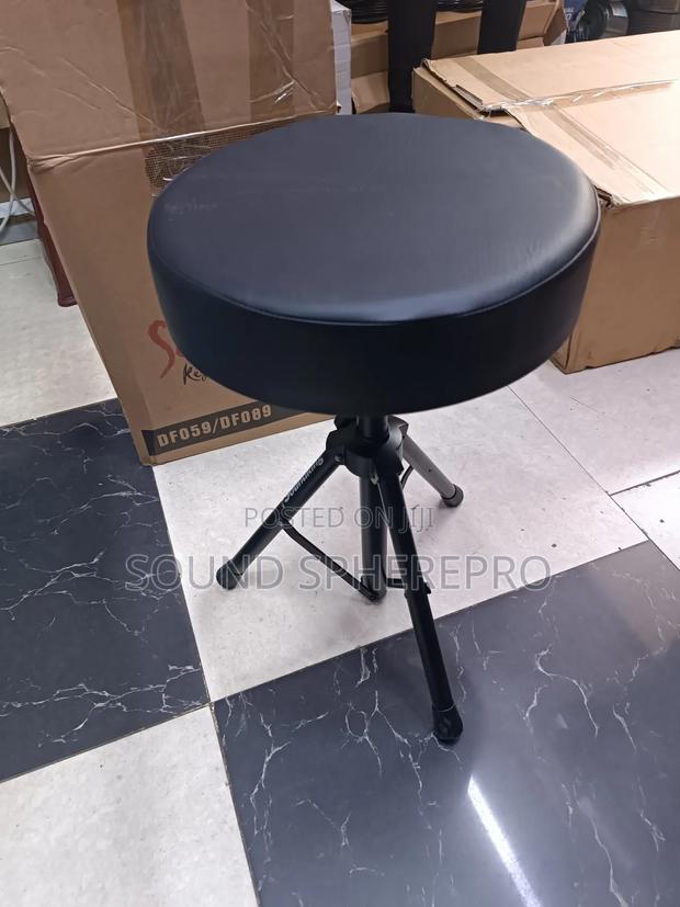 Soundking DF059 Keyboard Stand - main view