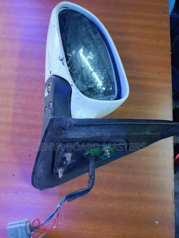 Nissan B15 Side Mirrors - main view