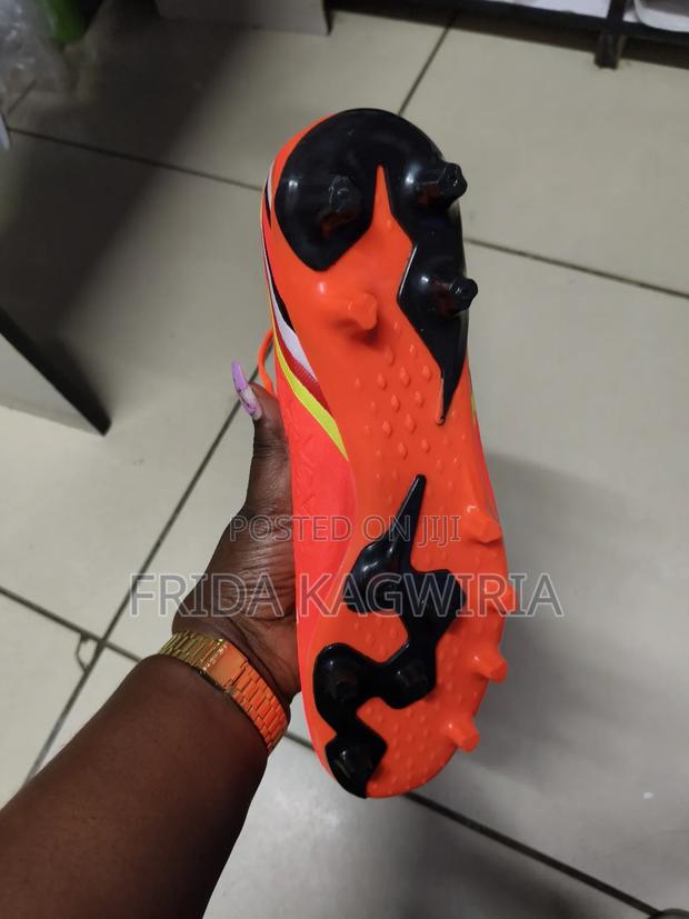 Adidas Predator Soccer Boots Size 42 - thumbnail 3