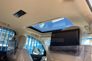Toyota Land Cruiser Prado 2022 White