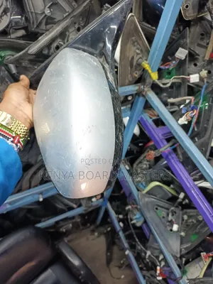 Nissan Bluebird N17 Side Mirrors