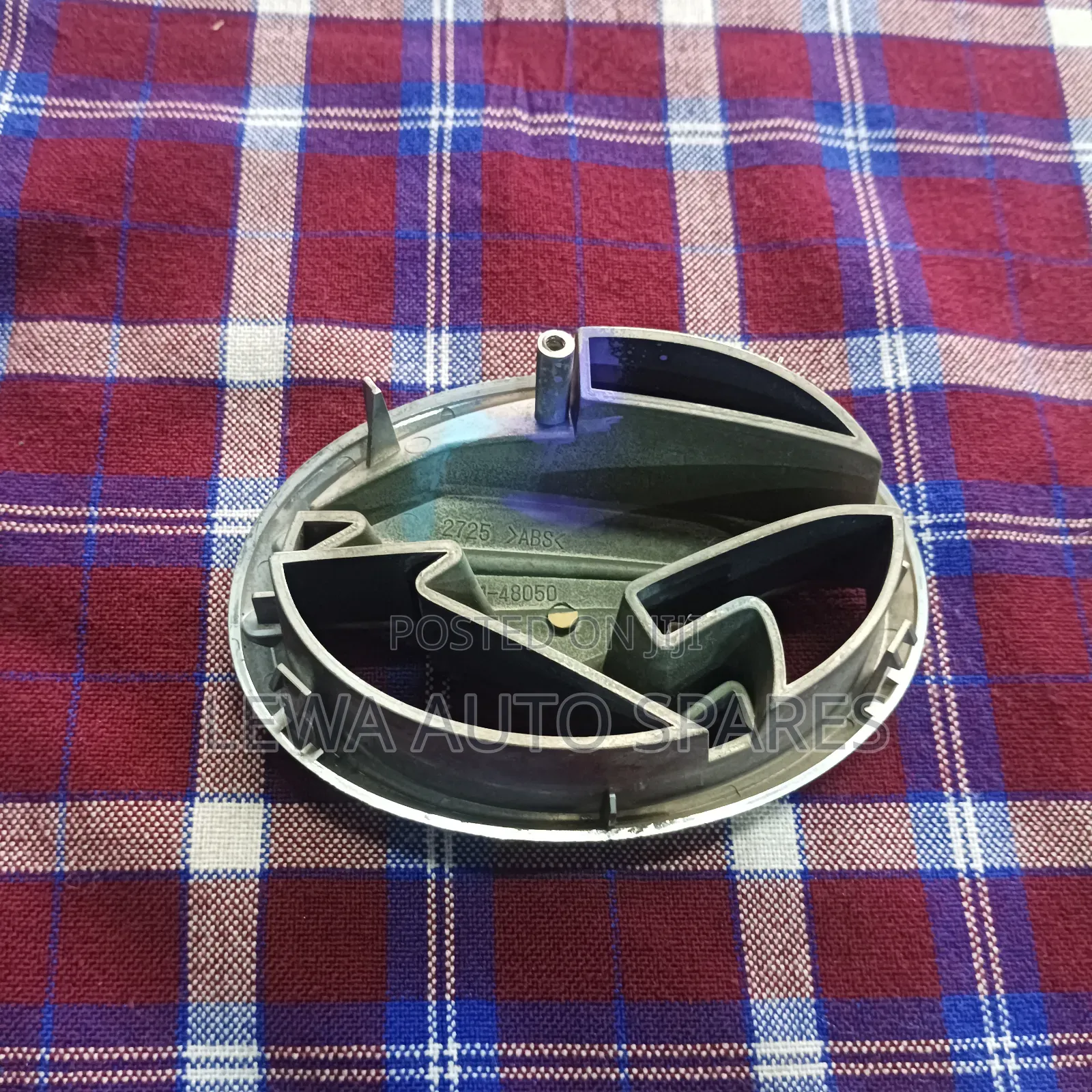 Grill Logo ,Toyota Harrier (Old Model)–Ex Japan–Nairobi CBD