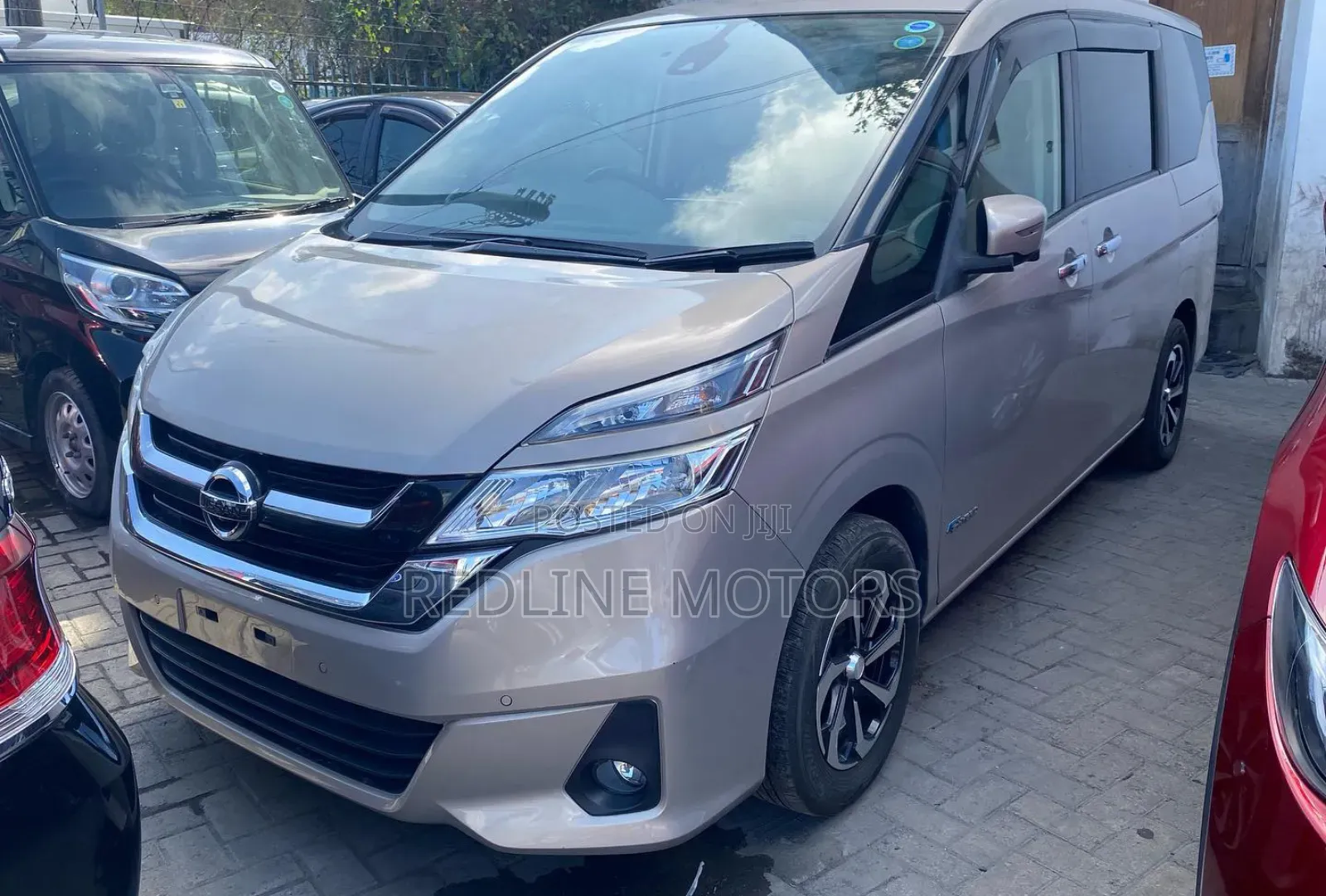 Nissan Serena 2018 Burgundy