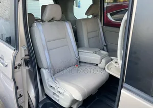 Nissan Serena 2018 Burgundy