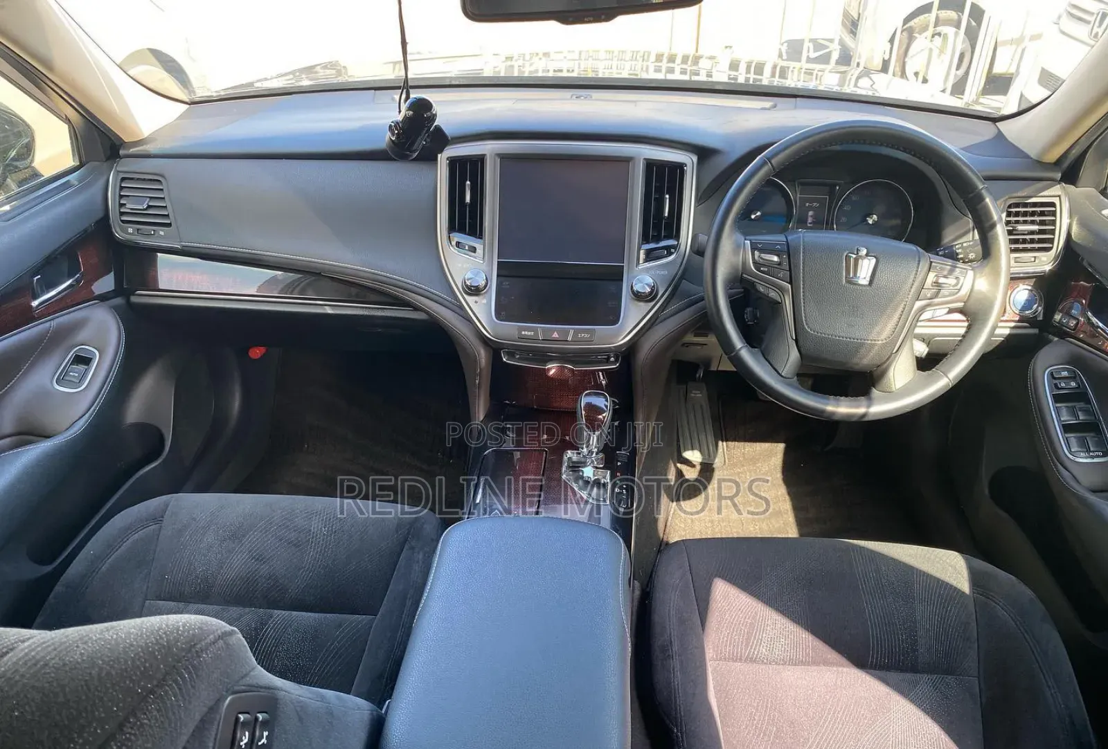 Toyota Crown Majesta 2017 Black