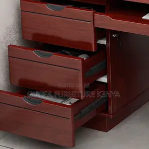 Office Tables:1.400mm Auburn Timber Rectangular Boss Table