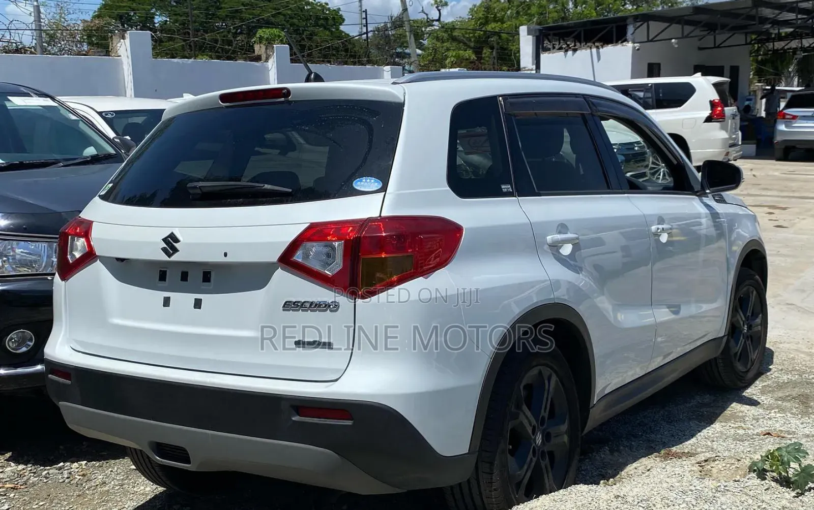 Suzuki Escudo 2018 White