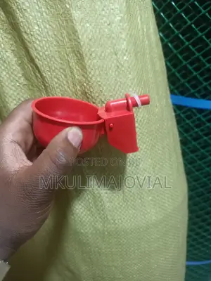 Automatic Bucket Cup Drinker