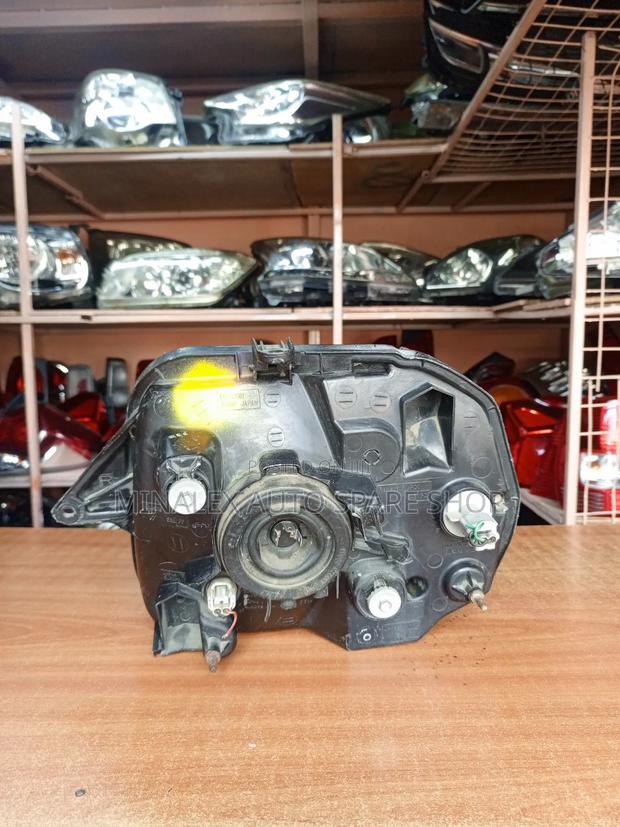 Suzuki Jimny Ex-Japan RHS Front Light - thumbnail 2