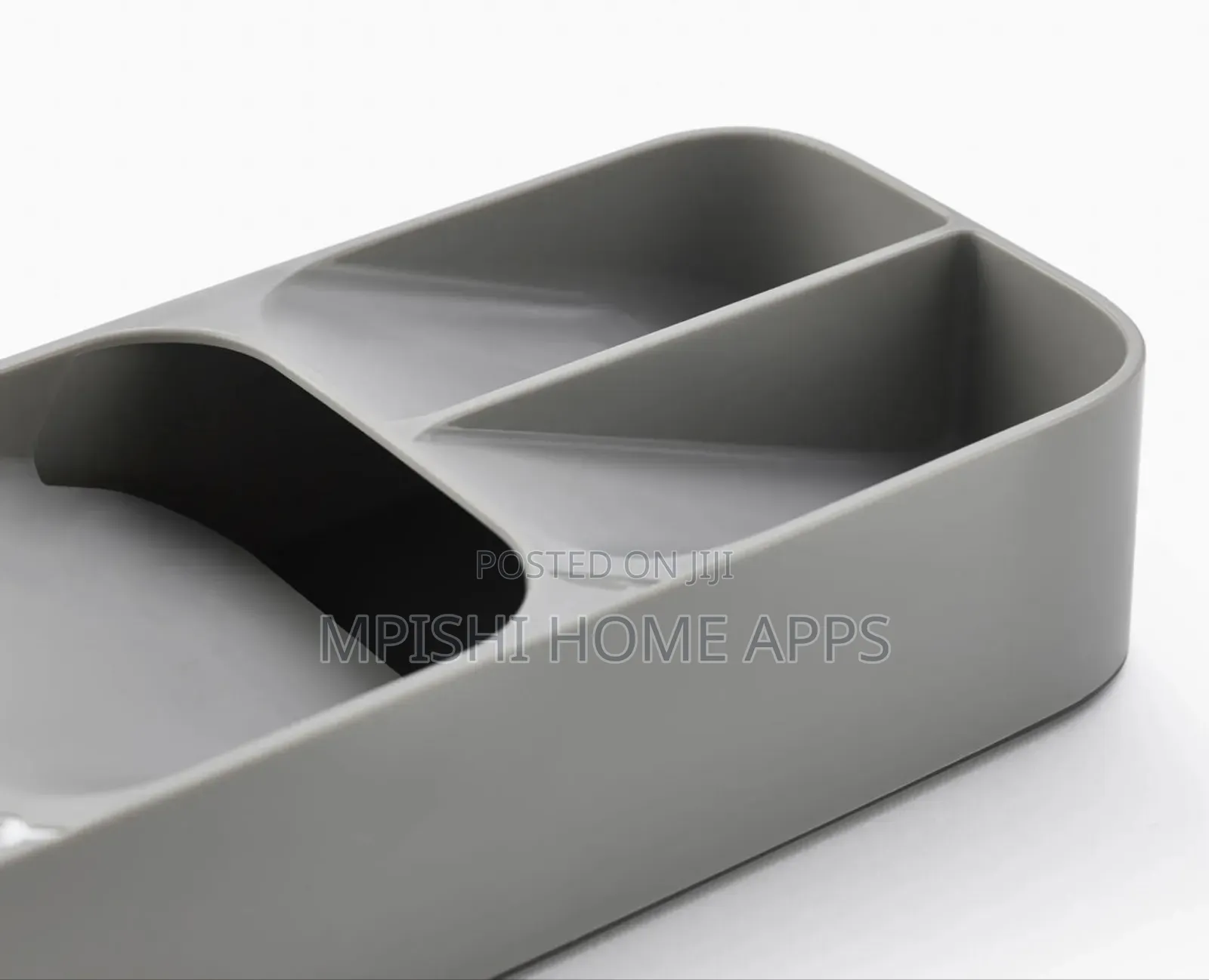 Compact Cutlery Organizer