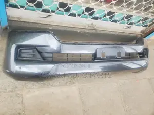 V8 200 Series 2018 Front Bumper