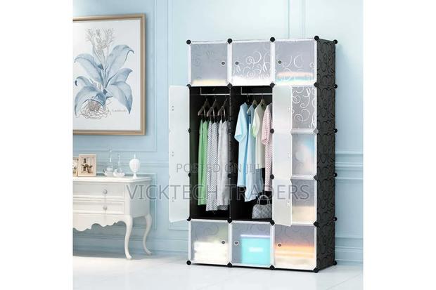 Wardrobe 3 Columns~Plastic - main view