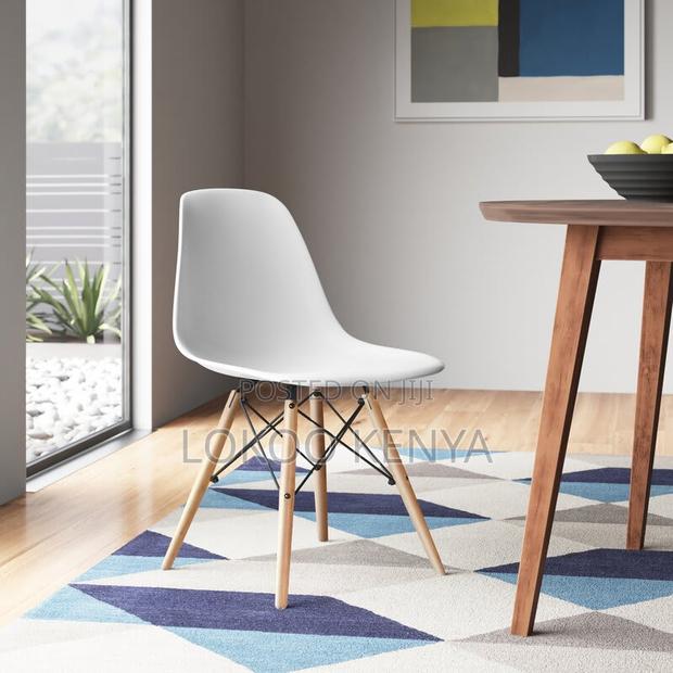 Home Chairs: Virtual Eames Dining Chairs - thumbnail 3