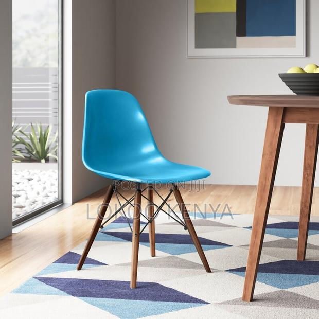 Home Chairs: Virtual Eames Dining Chairs - thumbnail 5